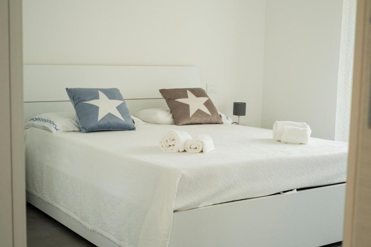 Marali Lake Apartments Di Enrica Bianchera Desenzano del Garda Esterno foto