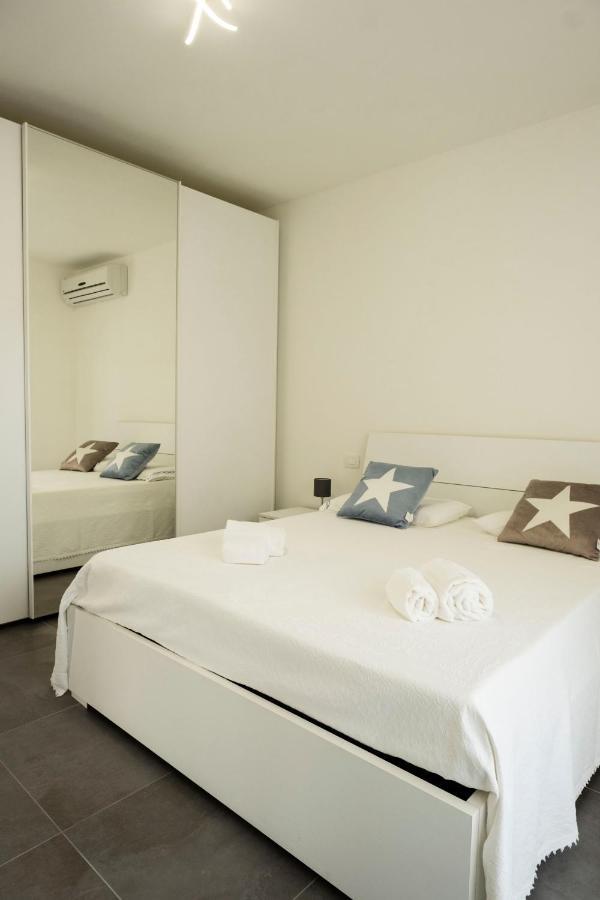 Marali Lake Apartments Di Enrica Bianchera Desenzano del Garda Esterno foto