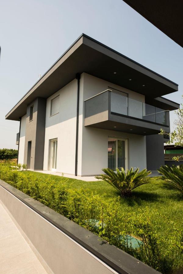 Marali Lake Apartments Di Enrica Bianchera Desenzano del Garda Esterno foto